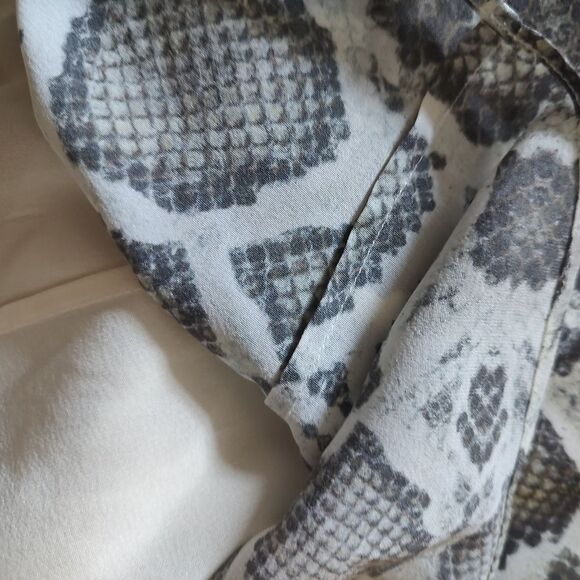 Alice + Olivia x Scoop silk snake print flowy tank cami XS - Picture 4 of 6